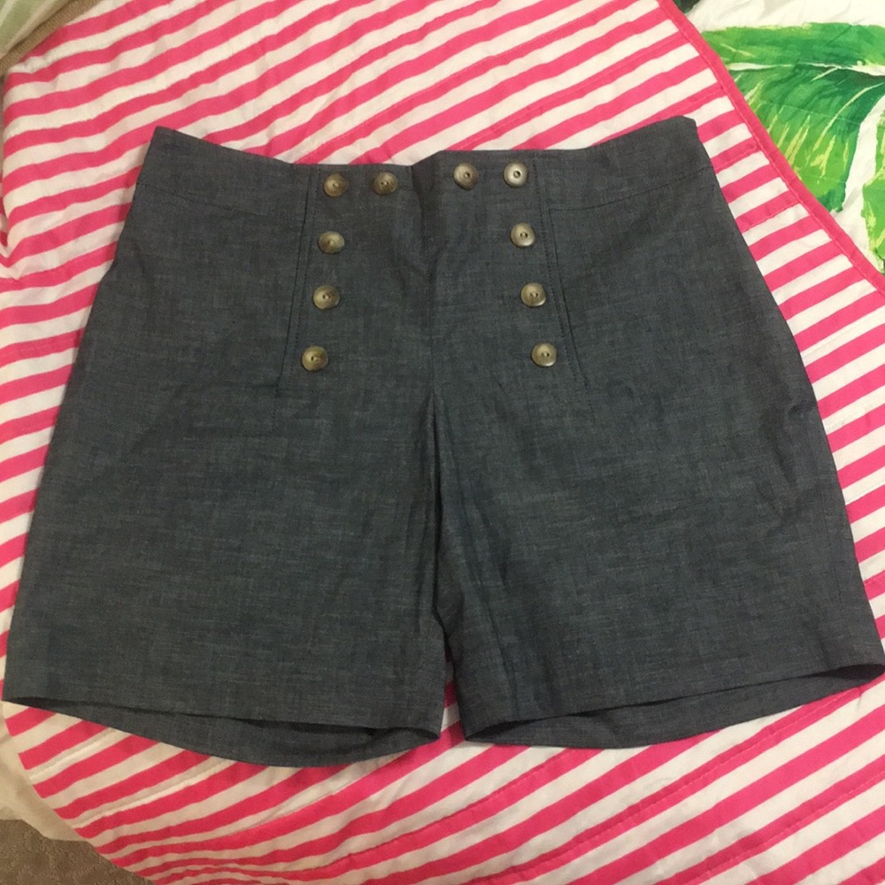 CREMIEUX Medium Rise Shorts NWT